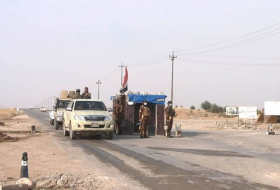 Three teams of Iraqi police arrived in the Yazidi district of Sinjar