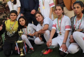 The spread of feminist sport in camps through social support