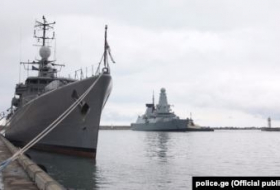 В порт Поти вошли военные суда НАТО