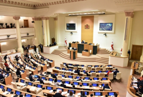 По вопросу избирательной реформы в парламенте Грузии проходит встреча большинства и парламентской оппозиции