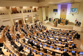 В парламенте Грузии сформированы две новые оппозиционные фракции  