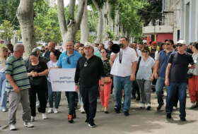 Сотрудники скорой помощи опять протестуют в Тбилиси