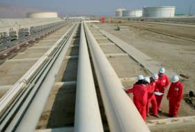 По информации Reuters, Казахстан начнет продавать нефть в обход России, используя нефтепроводы Баку-Тбилиси-Джейхан и Баку-Супса