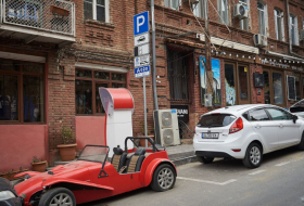 Жителей Тбилиси временно освободили от штрафов за зональную парковку