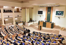 Депутаты парламента Грузии решили себе повысить зарплату