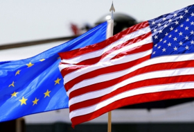 США и ЕС призывают оппозицию и власти Грузии к диалогу