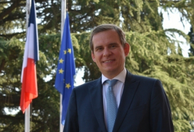 Пасол Франции Диего Колас приветствует диалог между грузинскими властями и оппозицией