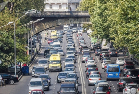 В Грузии сняли ограничения только для частных машин  