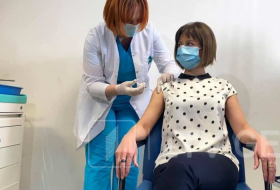 Екатерина Тикарадзе - привилась вакциной «Астразенека» в прямом эфире. Ожидается третья волна
