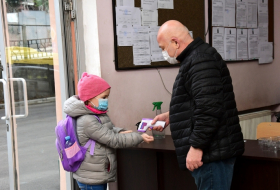 В Грузии школьников призвали к особой осторожности из-за роста заболеваемости COVID-19