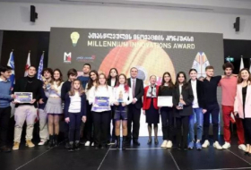 Министр образования Грузии наградил победителей конкурса 