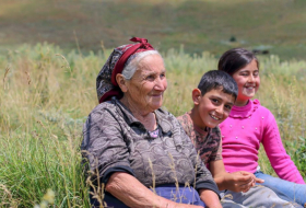 Rapora herî dawî ya Neteweyên Yekbûyî ya li ser Komara Ermenîstanê pêşniyar dike ku ji bo çareserkirina zehmetiyên ku zarokên êzdî di gihandina perwerdehiyê de rû bi rû ne, hewl bên zêdekirin