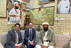 A British delegation visited the Yazidi temple of Lalesh
